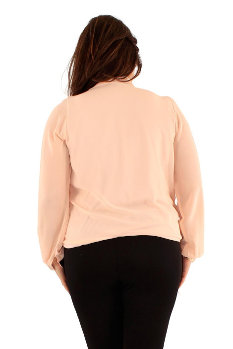 Ženska bluza na preklop z zapestnicami.