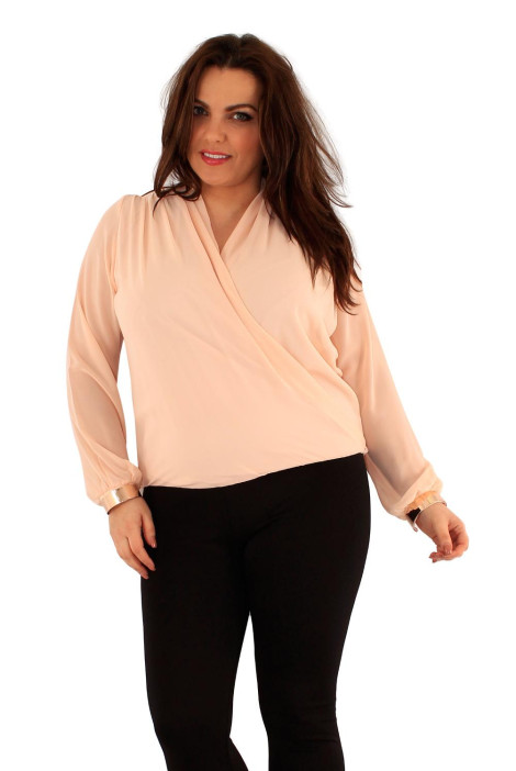 Ženska bluza na preklop z zapestnicami.