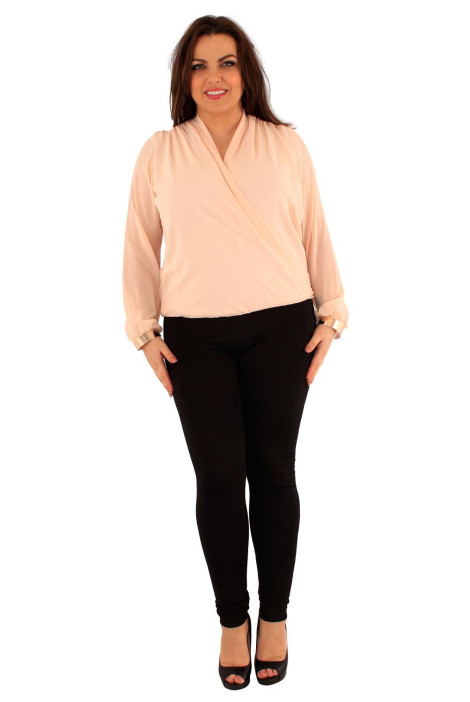 Ženska bluza na preklop z zapestnicami.